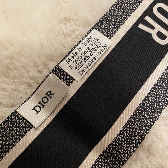 Dior Houndstooth Twilly - Picture 3 of 3